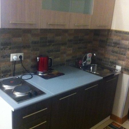 Vacation Home On Krasnomayakskaya 36 Sukhumi Eksteriør billede