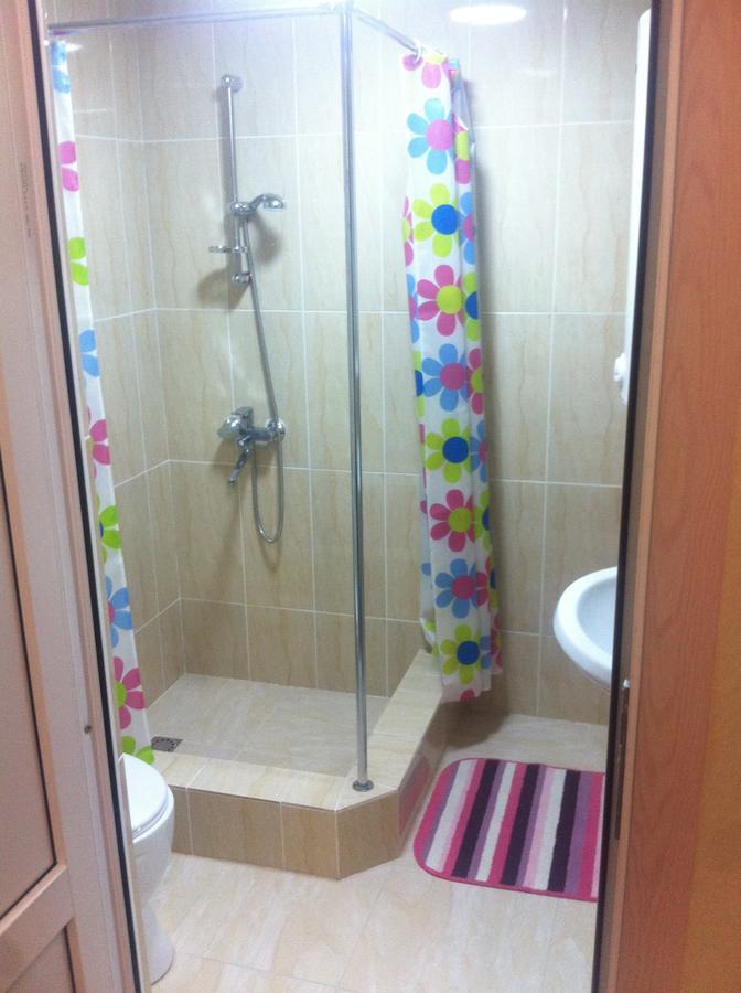 Vacation Home On Krasnomayakskaya 36 Sukhumi Eksteriør billede